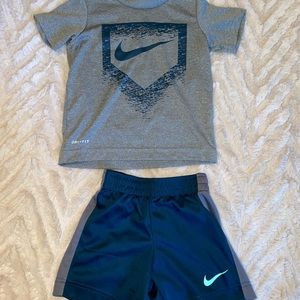 Nike toddler dry-fit shirt and shorts set